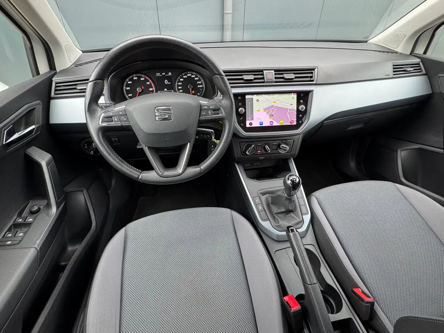 SEAT Arona 1.0 TSI Style * Navigatie * Airco * Cruise Control Weiß - 2