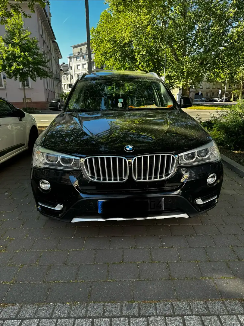 BMW X3 xDrive20d Aut. xLine Schwarz - 1