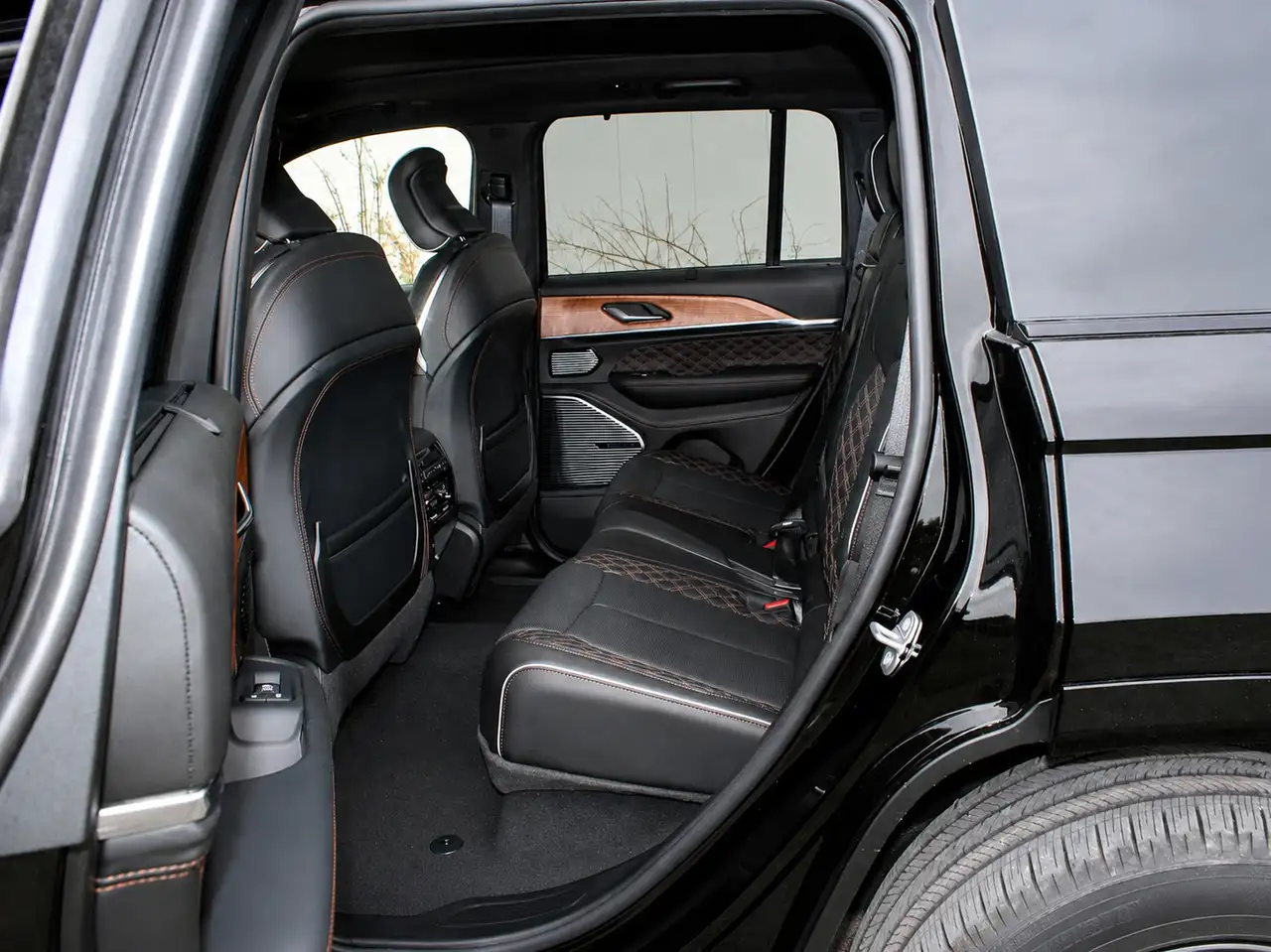 Jeep Grand Cherokee снимка Jeep Grand Cherokee