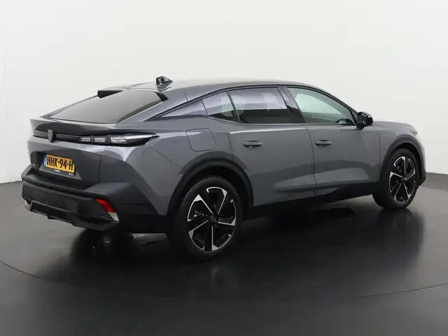 Peugeot 408 view 4