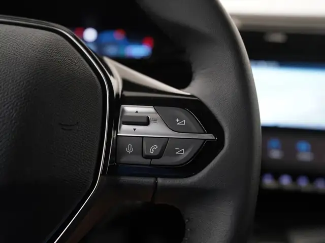 Peugeot 408 view 9
