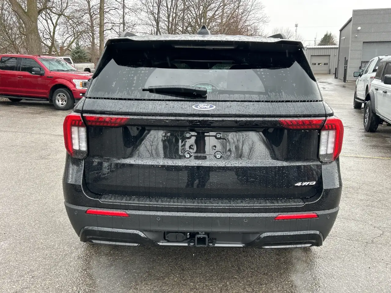 Ford Explorer снимка Ford Explorer