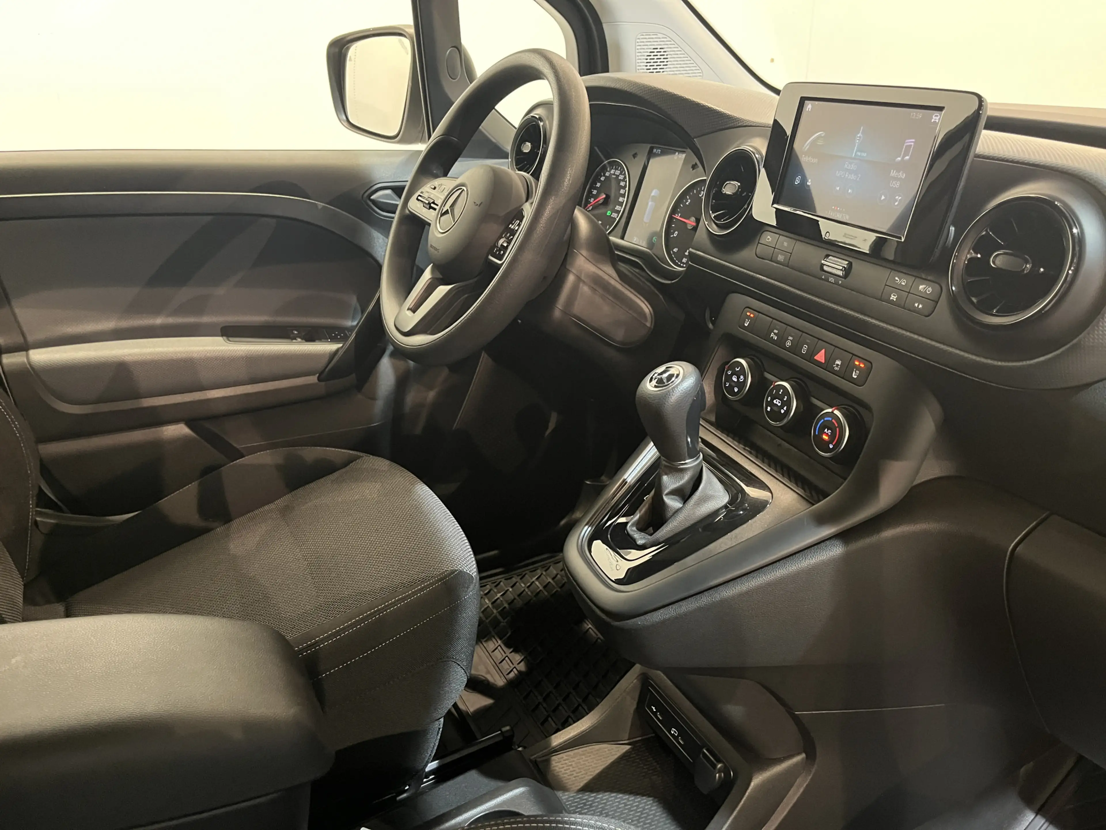 Mercedes-Benz Citan 113 L2 Pro Automaat Benzine / Euro 6 / Airco / Car — photo 3