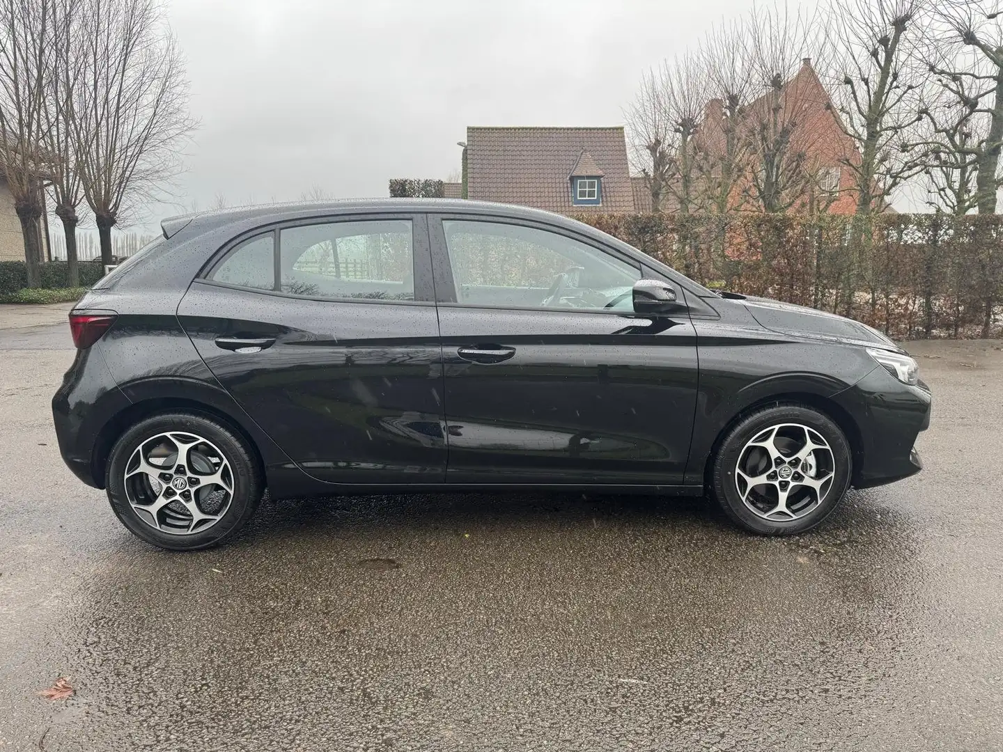 MG MG3 Comfort benzine Schwarz - 2