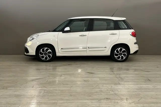 Fiat 500l view 8