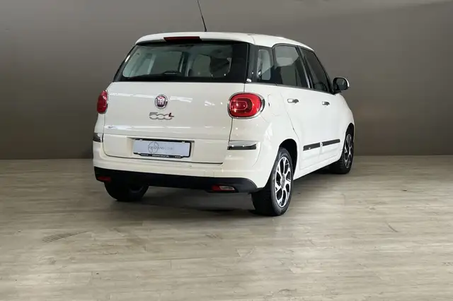 Fiat 500l view 5