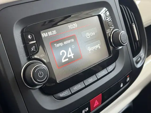 Fiat 500l view 16