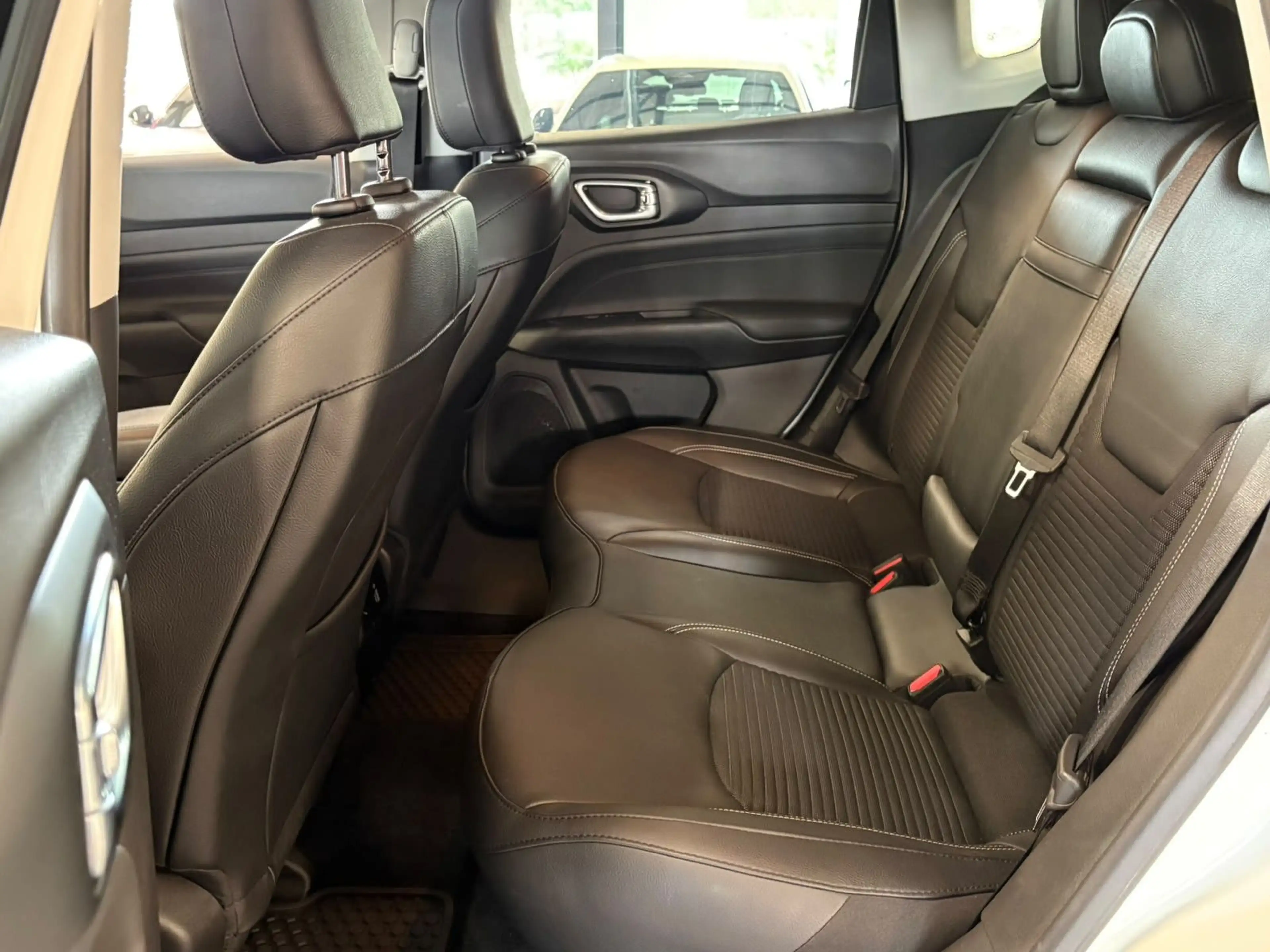 Jeep Compass Limited Mild-Hybrid LED+ACC+KAM+SHZ/LHZ+ — photo 12