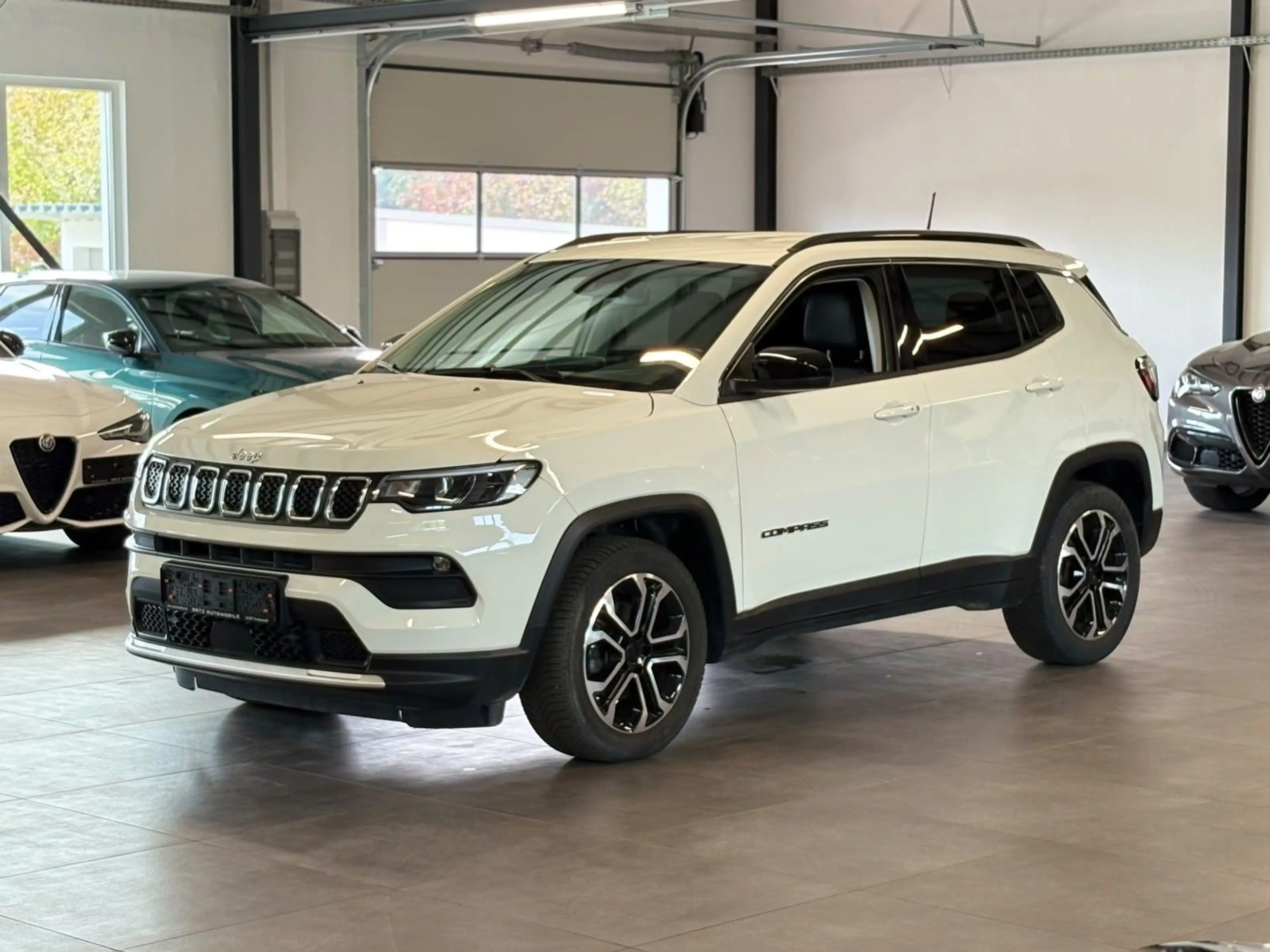 Jeep Compass Limited Mild-Hybrid LED+ACC+KAM+SHZ/LHZ+ — photo 3