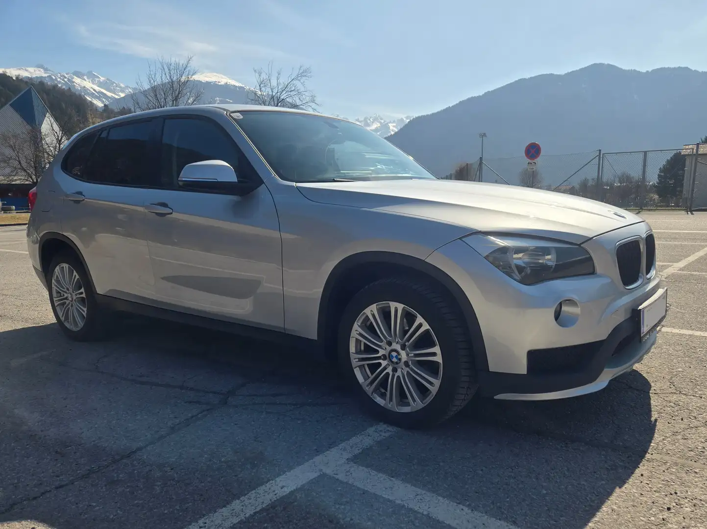 BMW X1 X1 xDrive18d Silber - 2