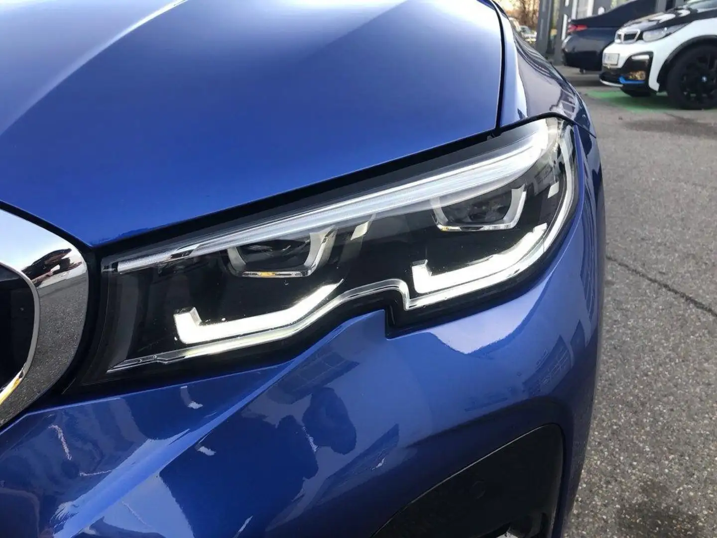 BMW 320 320d xDrive Touring M Sport Aut. - 2