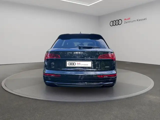 Audi Q5 view 6