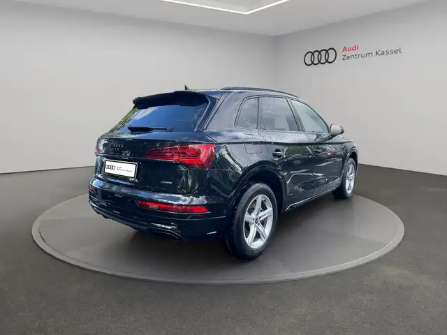 Audi Q5 view 7