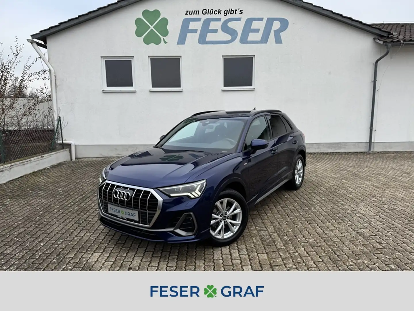 Audi Q3 S Line 35 TDI S-Tr. AHK VIRTUAL KAM NAV MATRIX Blau - 1