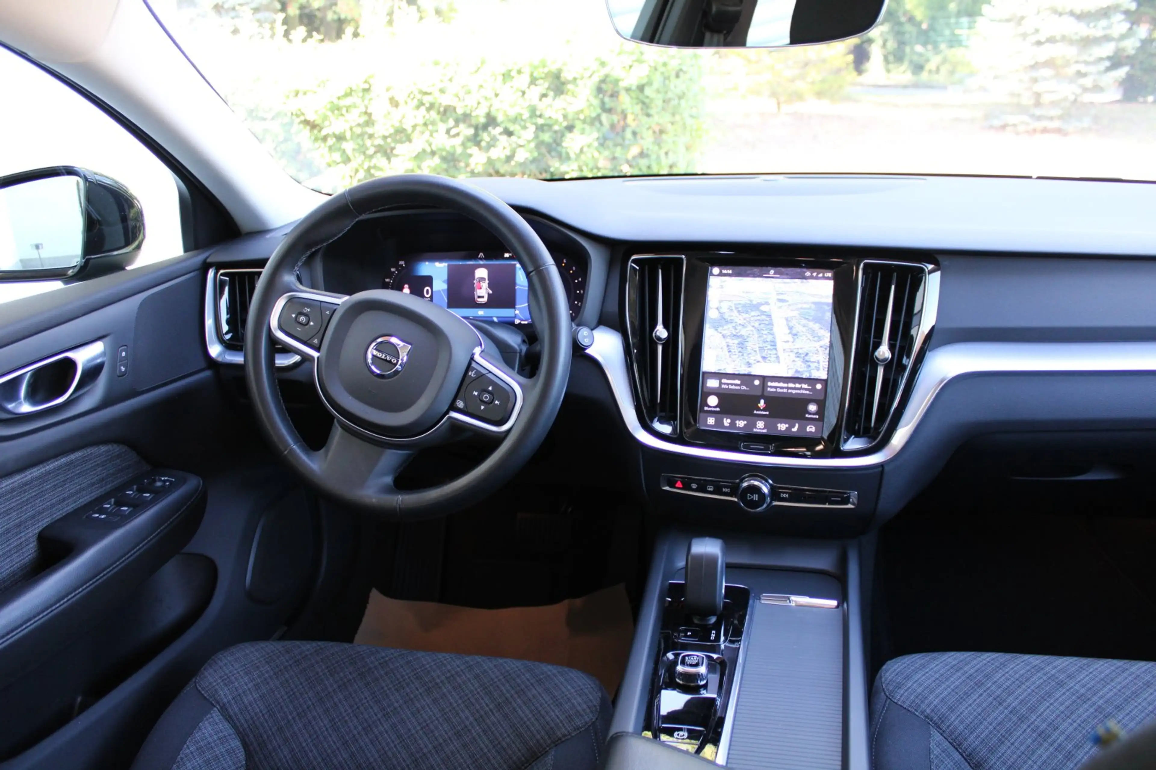 Volvo V60 B4 D Core  LED Navigation ACC Klimaautomatik Rückf — photo 7