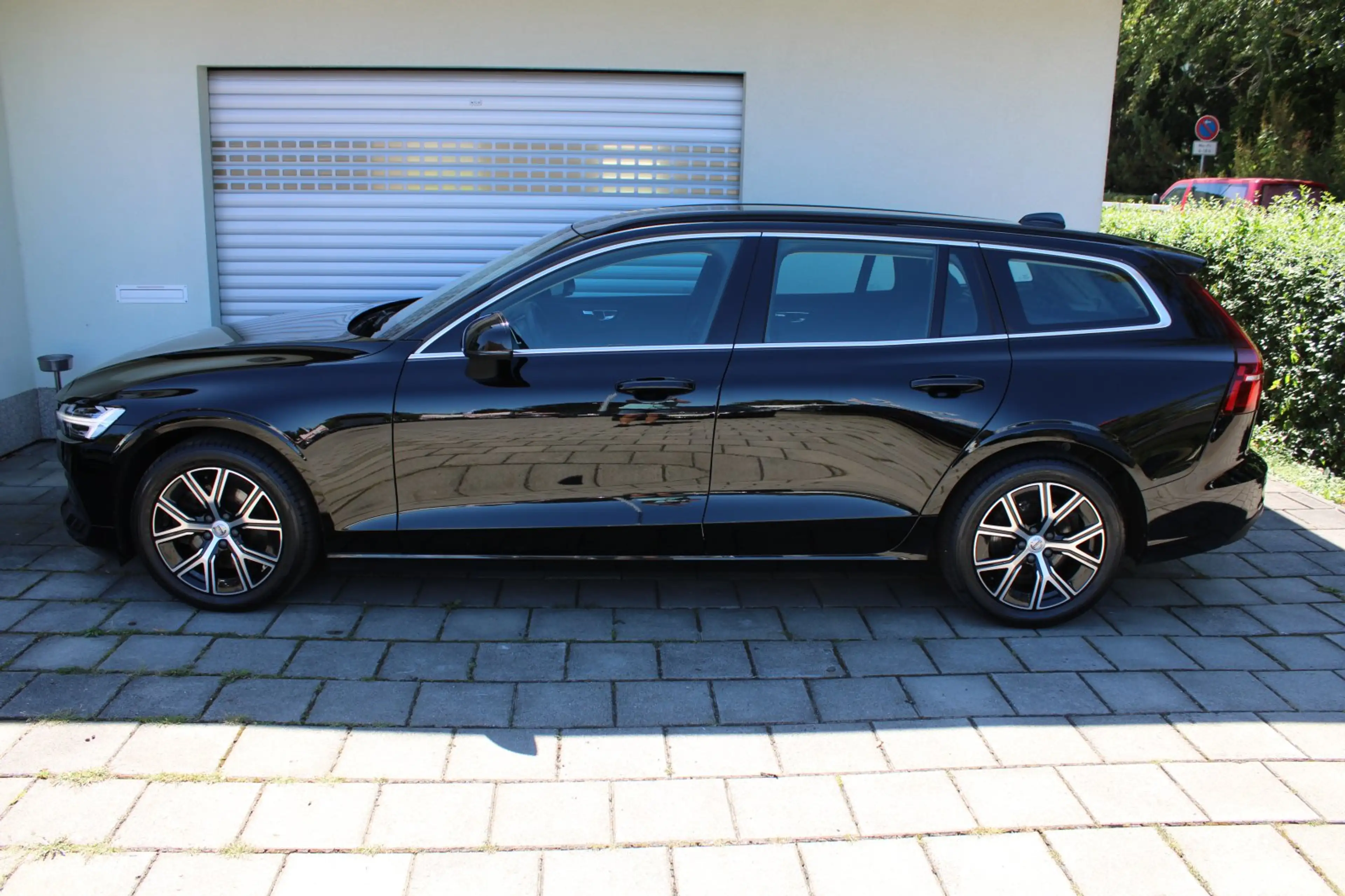 Volvo V60 B4 D Core  LED Navigation ACC Klimaautomatik Rückf — photo 11