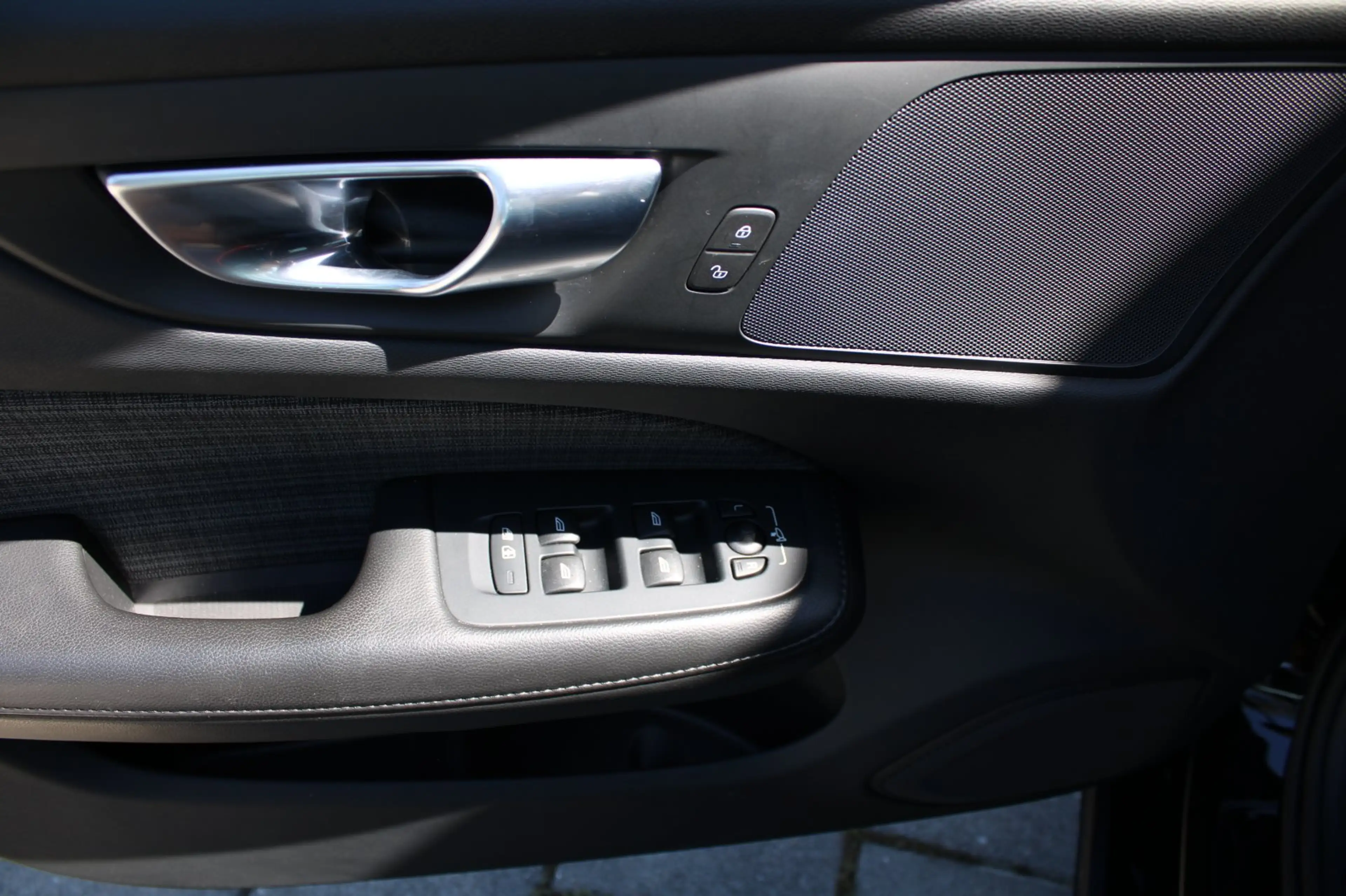 Volvo V60 B4 D Core  LED Navigation ACC Klimaautomatik Rückf — photo 5