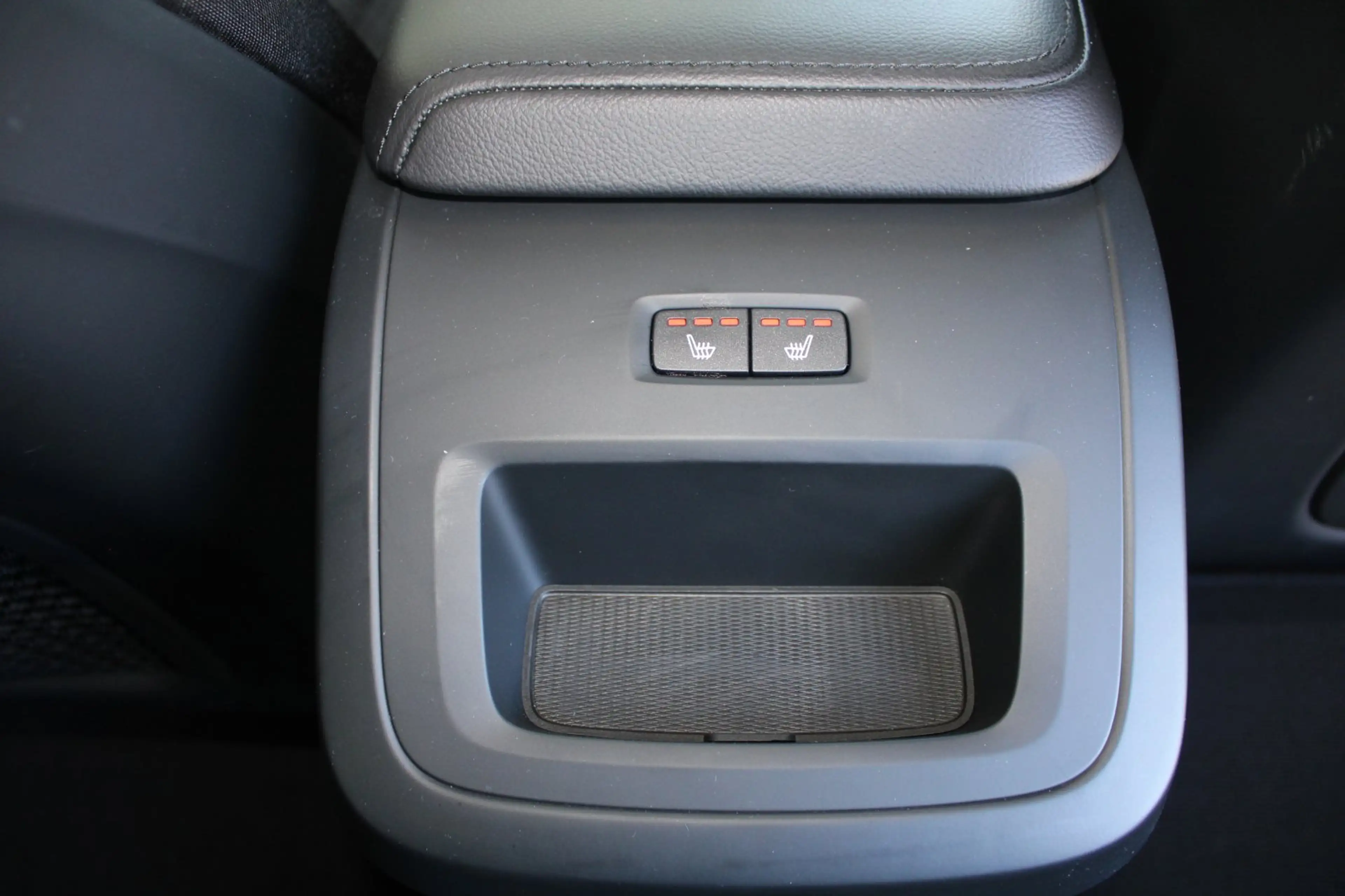 Volvo V60 B4 D Core  LED Navigation ACC Klimaautomatik Rückf — photo 15