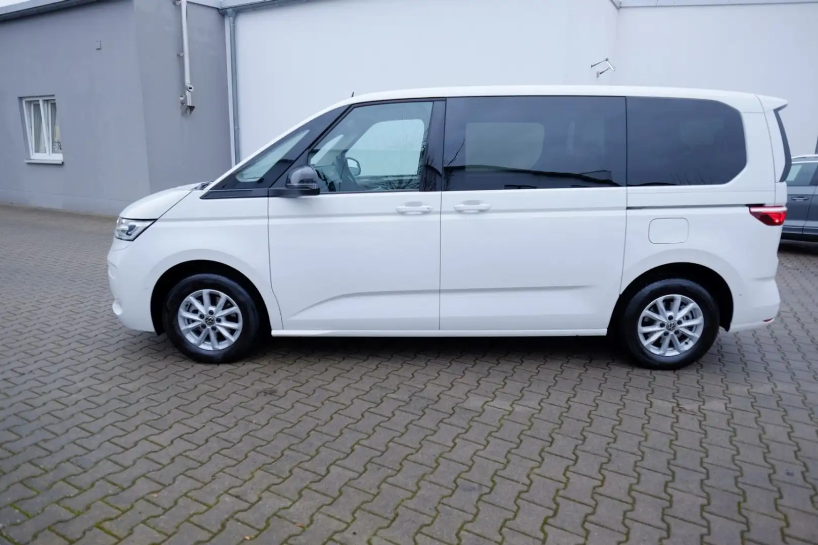 Volkswagen T7 Multivan Multivan T7 2.0TDI Life DSG Nav/Pano/elek.Heckk Blanc - 2