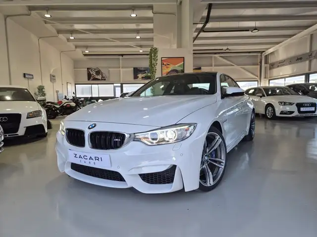 BMW M4 M4A