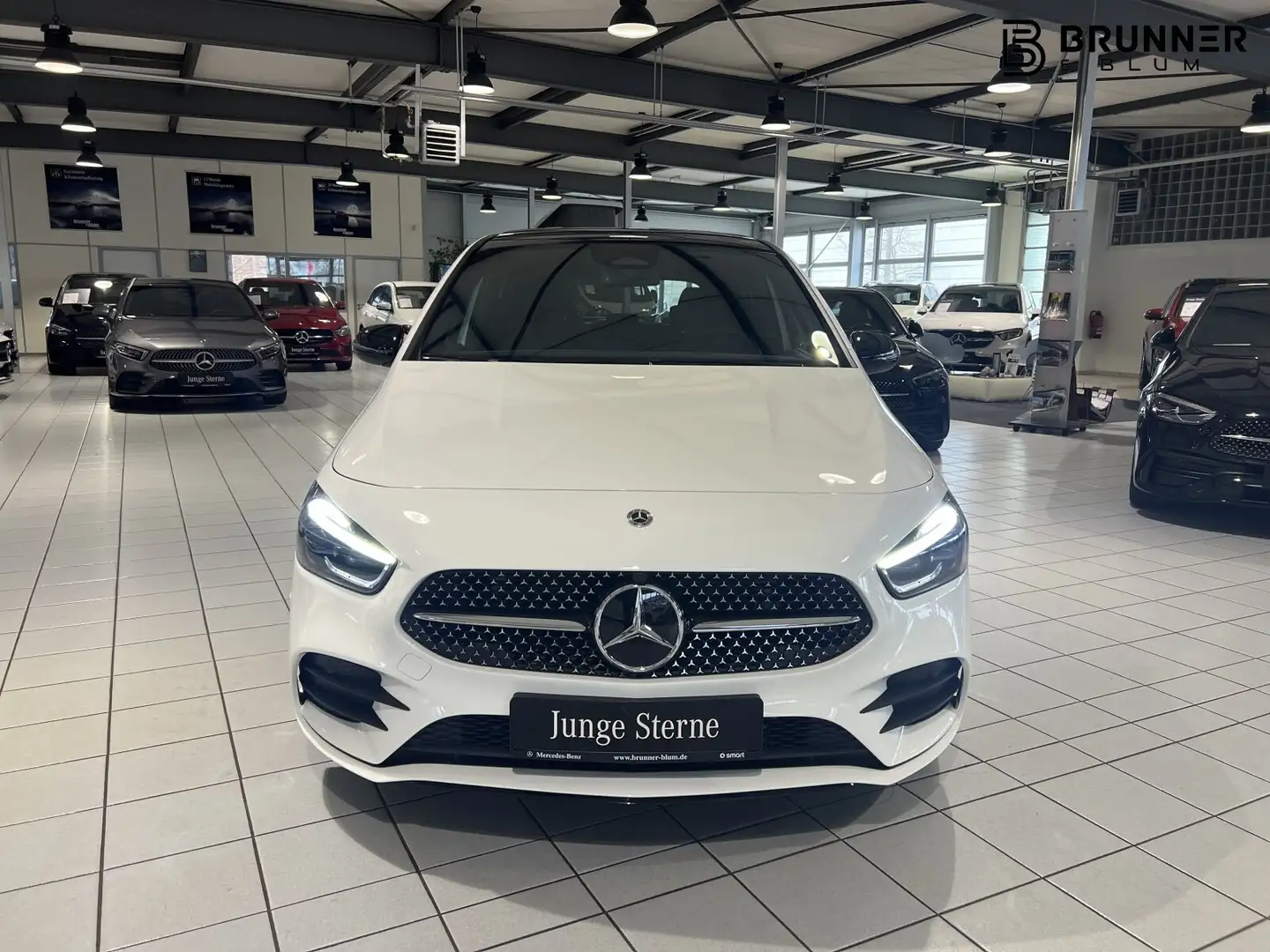 Mercedes-Benz B 250 B 250 4M AMG.Panodach,Night,Multi LED,Kamera,DAB Weiß - 2
