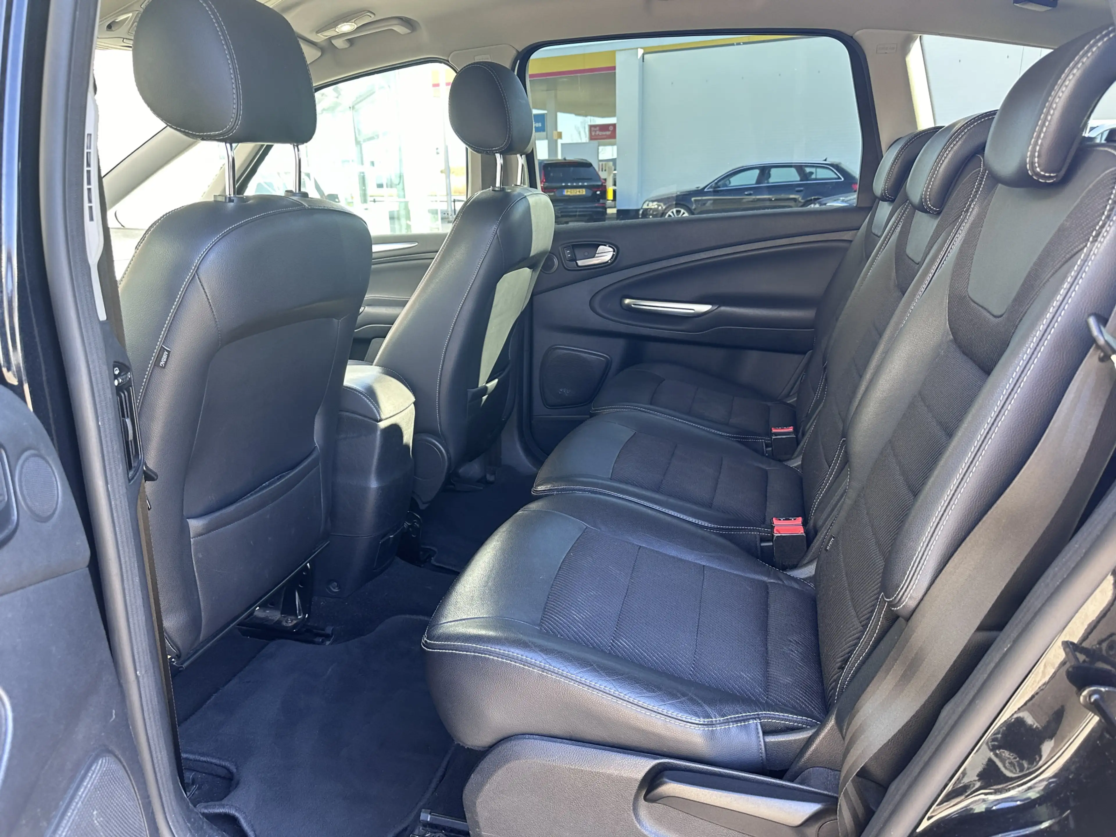 Ford S-Max 2.0 EcoBoost Titanium 7p. — photo 3