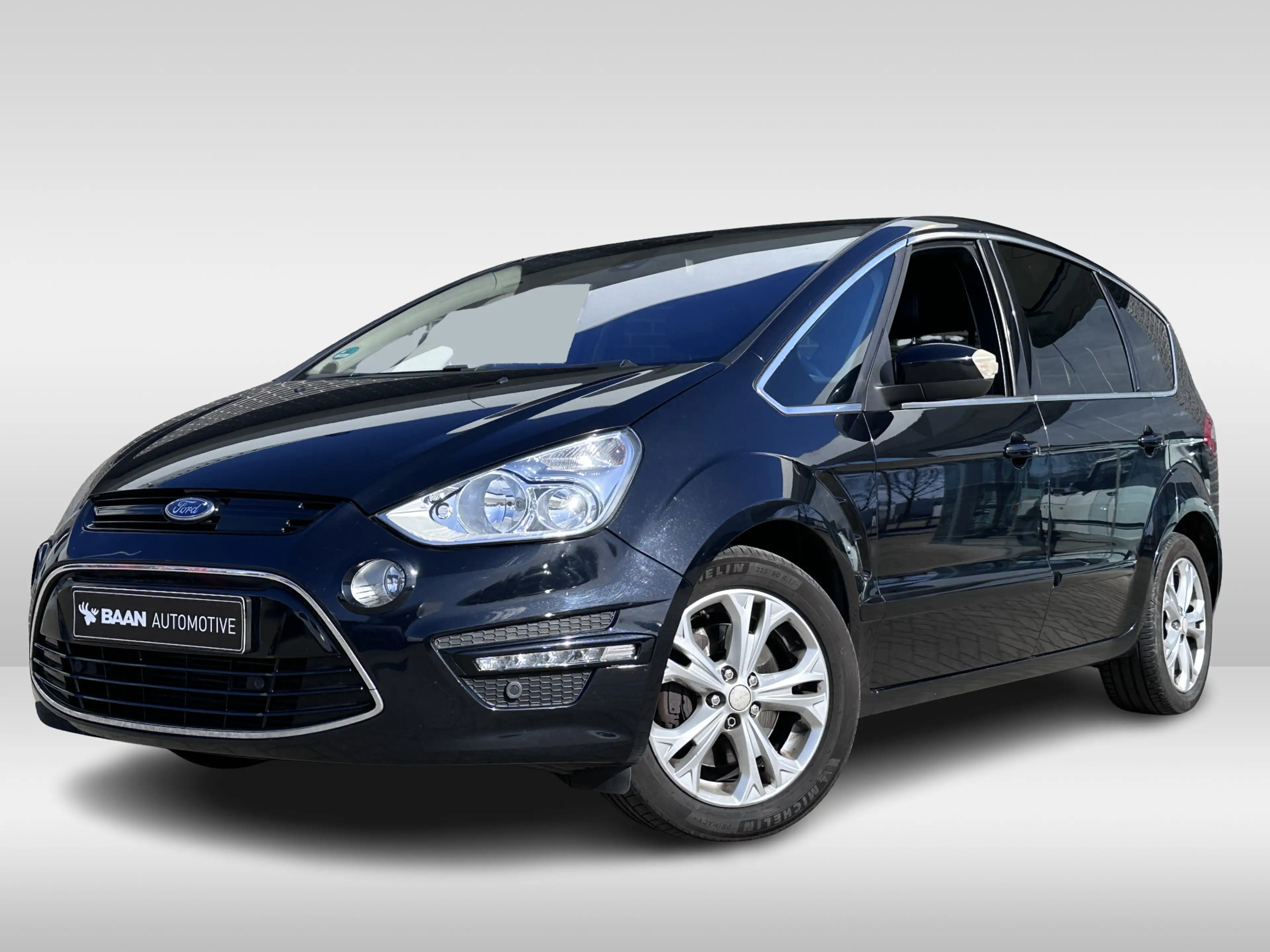 Ford S-Max 2.0 EcoBoost Titanium 7p. — photo 4