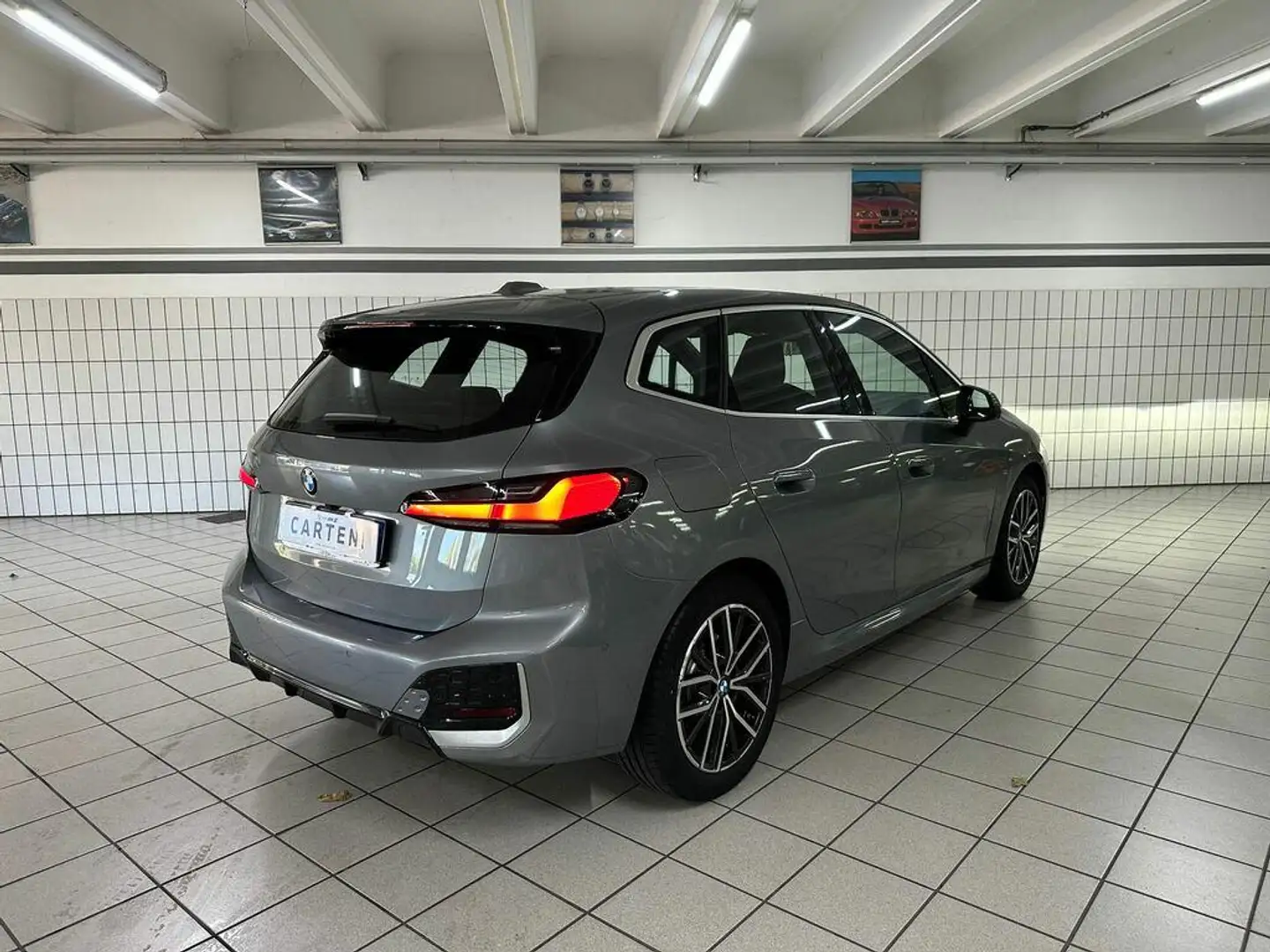 BMW 220 i Active Tourer mhev 48V Msport auto Grigio - 2