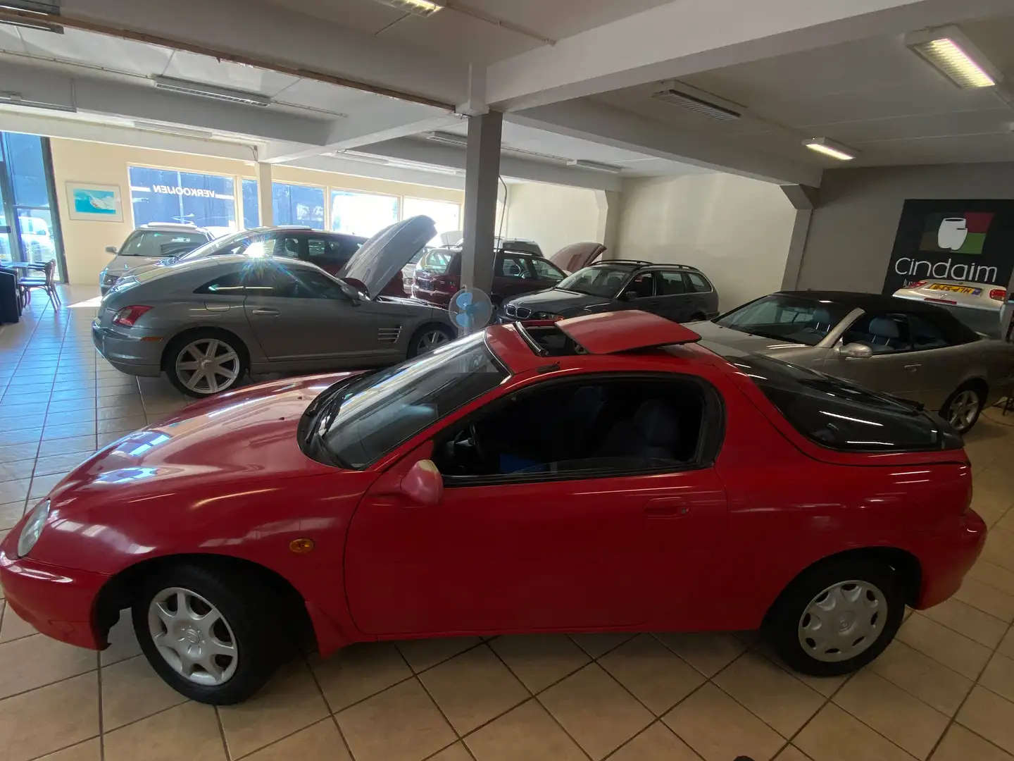 Mazda MX-3 Rot - 1