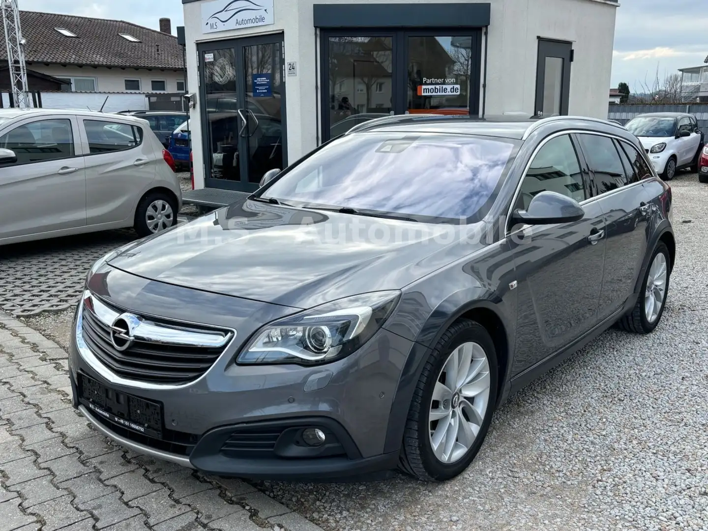 Opel Insignia Country Tourer Autom.*Bi-Xenon*SHZ*DAB Grau - 1