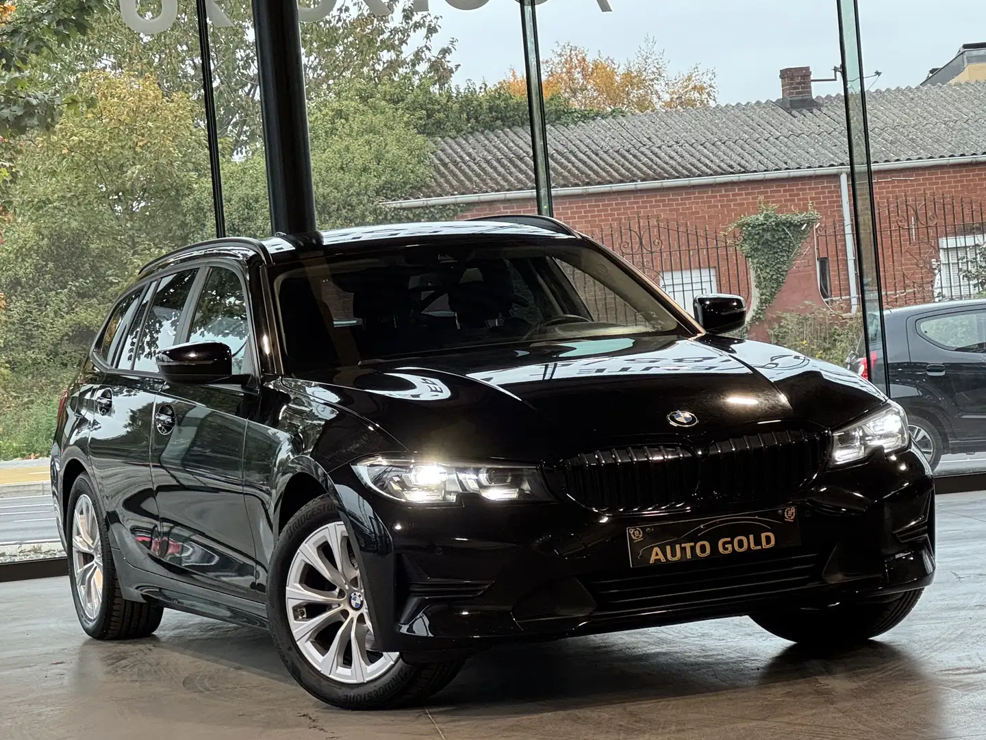 BMW 320 iA/BREAK/PACKSPORT/FULLOPTIONS/1PROP CARNET BMW Noir - 2