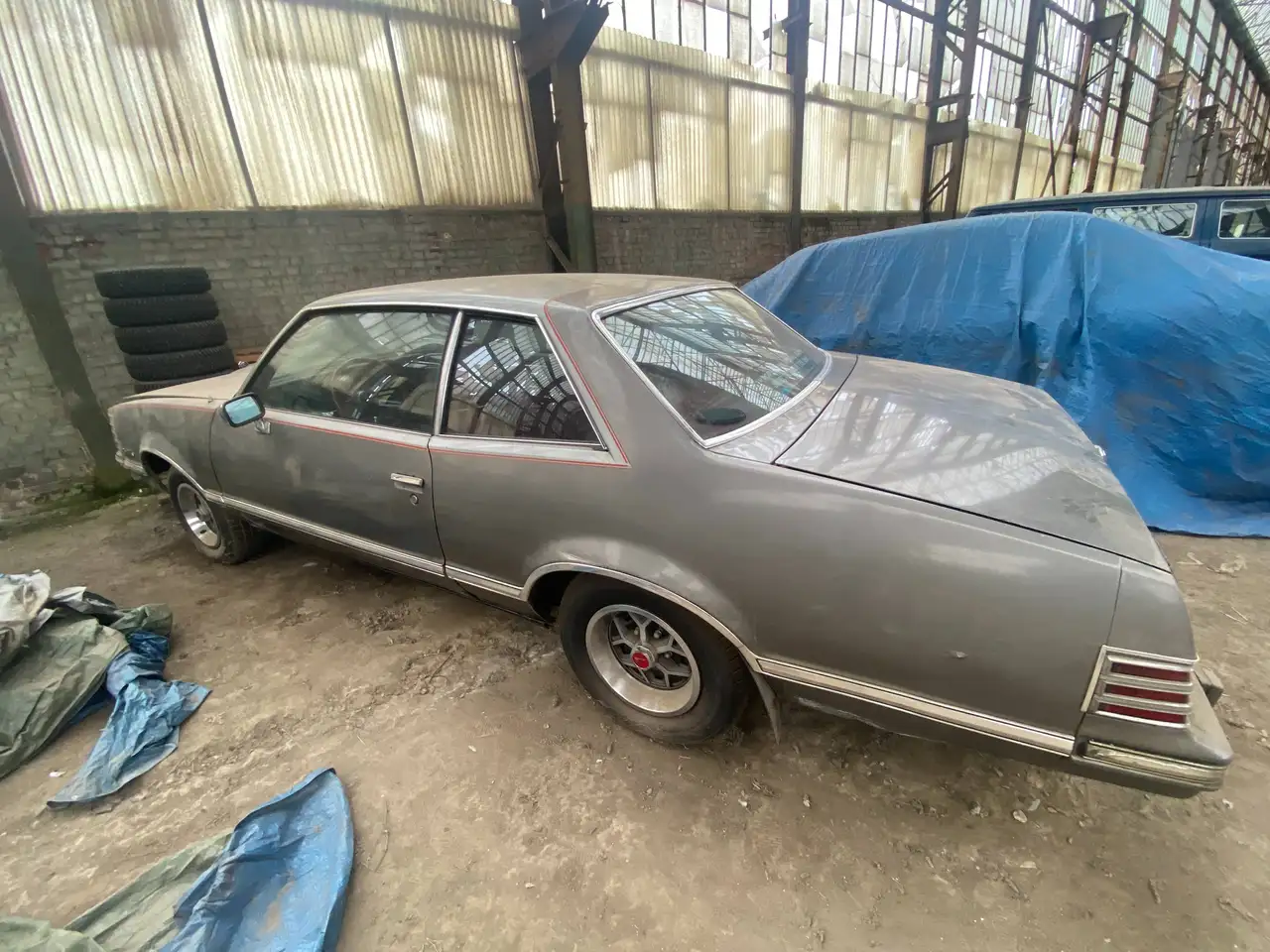 Pontiac Grand Lemans, foto 5