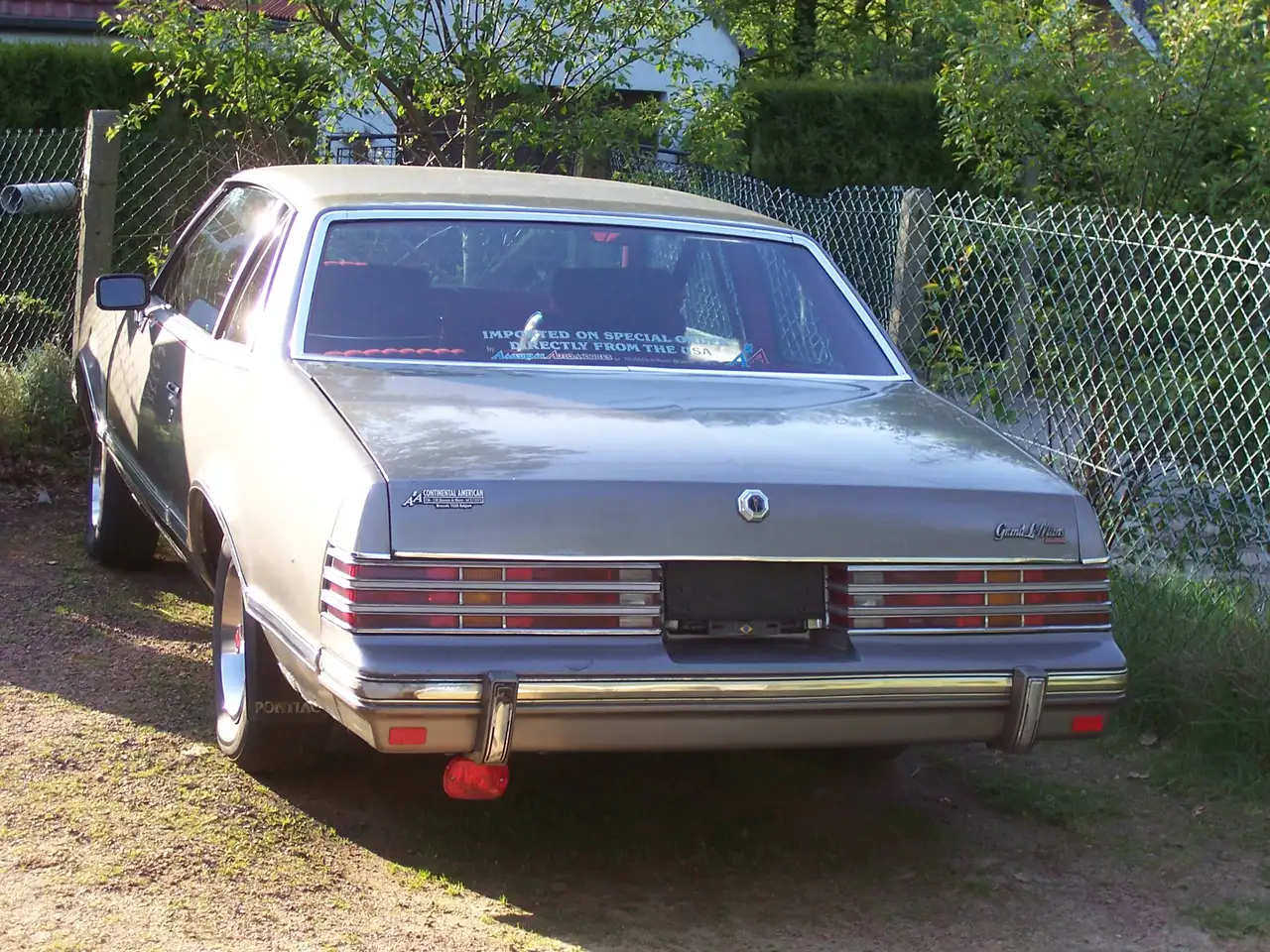 Pontiac Grand Lemans, foto 2