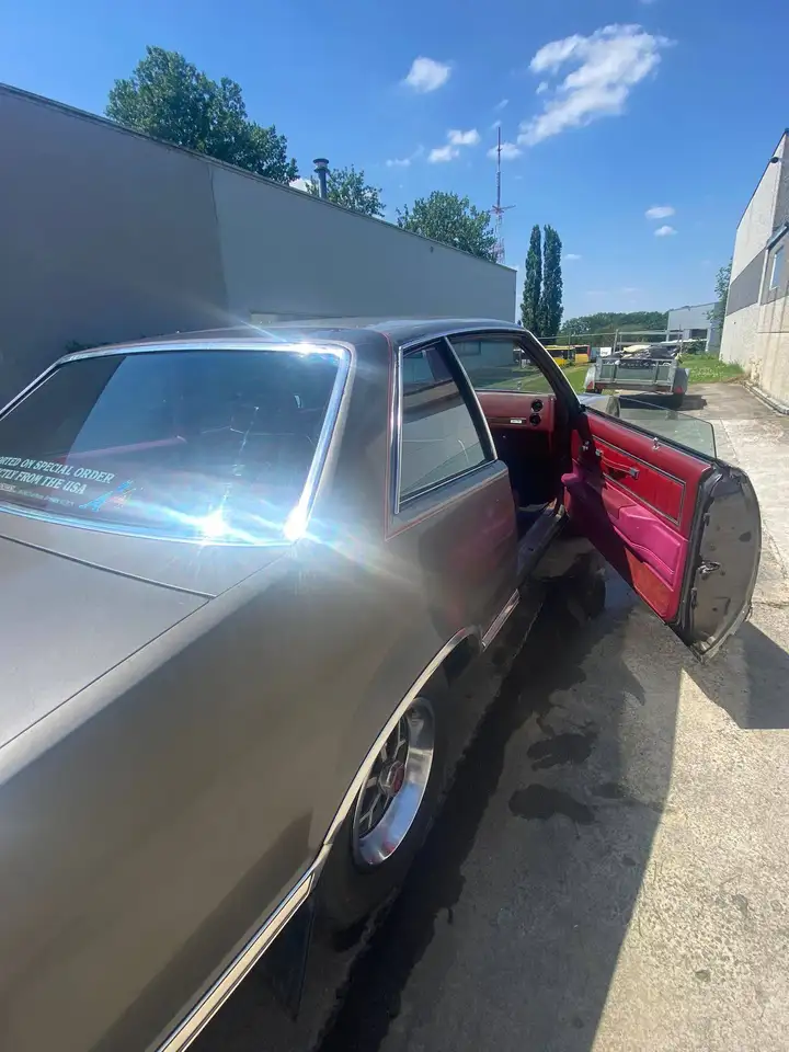 Pontiac Grand Lemans, foto 11