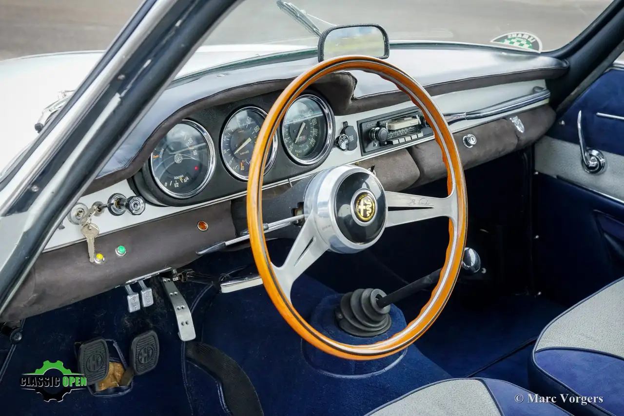 Alfa Romeo Giulia Sprint 1600, foto 7