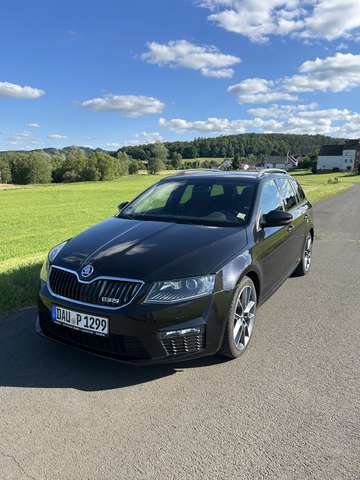 Imagine Skoda Octavia Combi 2.0 TDI (Green tec) DSG RS