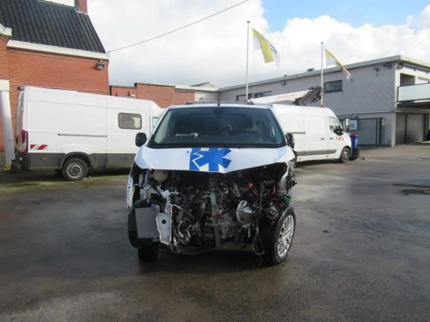 Peugeot Expert Ambulance Blanco - 2