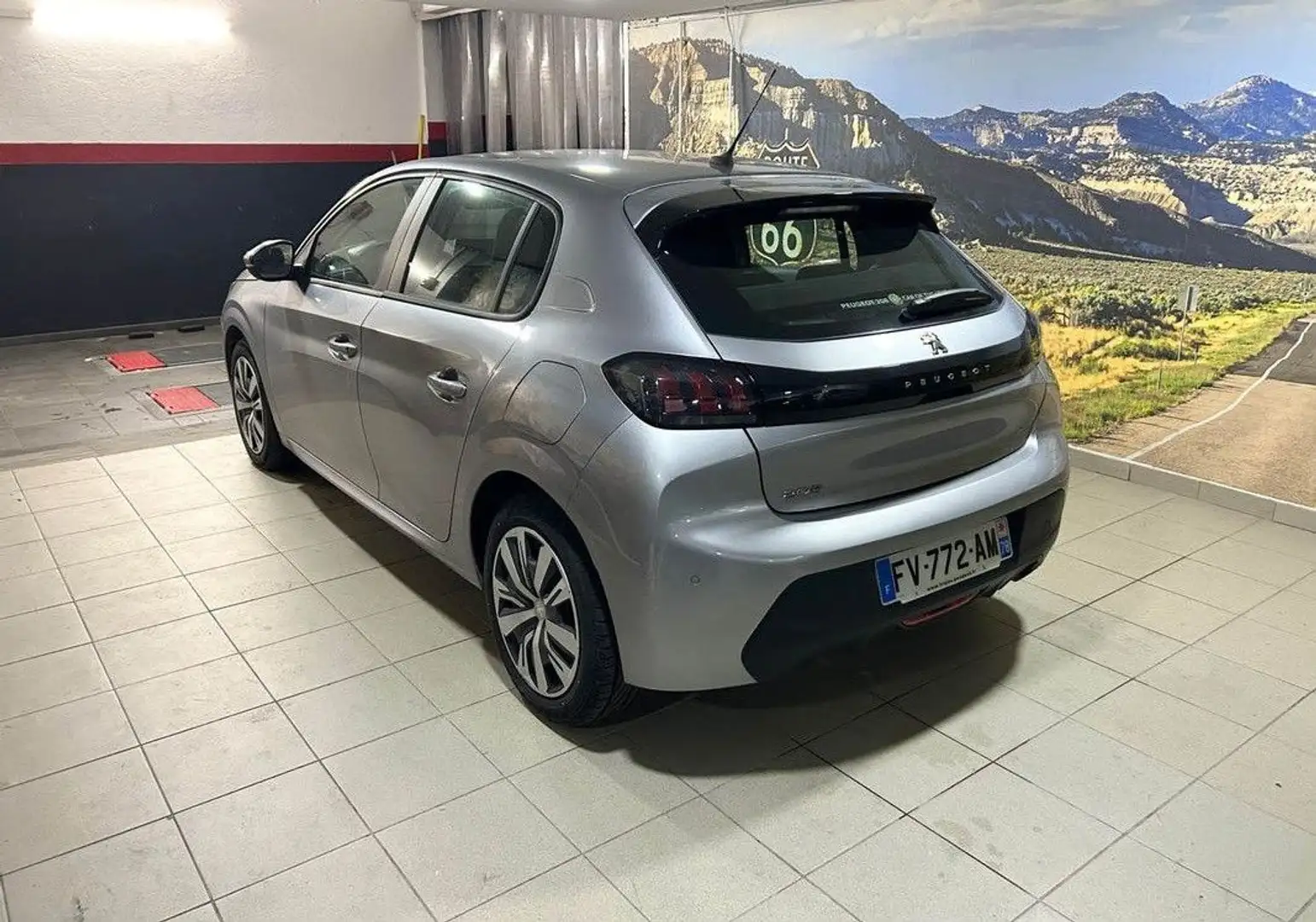 Peugeot 208 II 1.2 100CH S&S Gris - 2