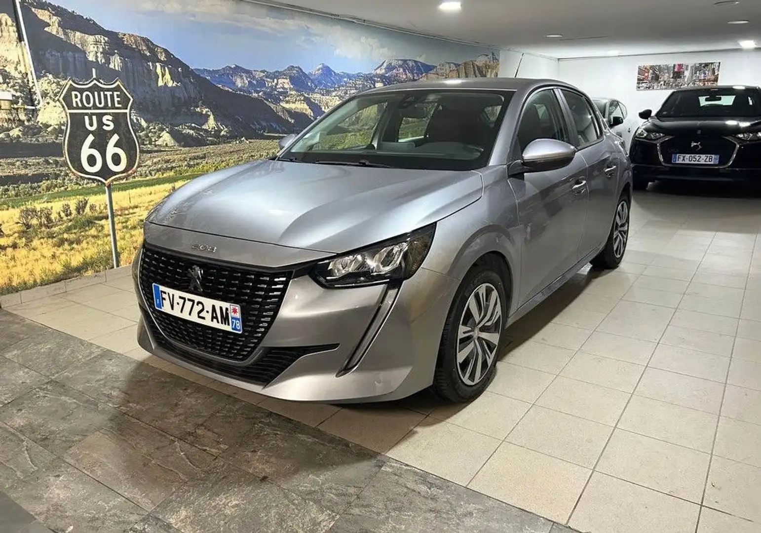Peugeot 208 II 1.2 100CH S&S Gris - 1