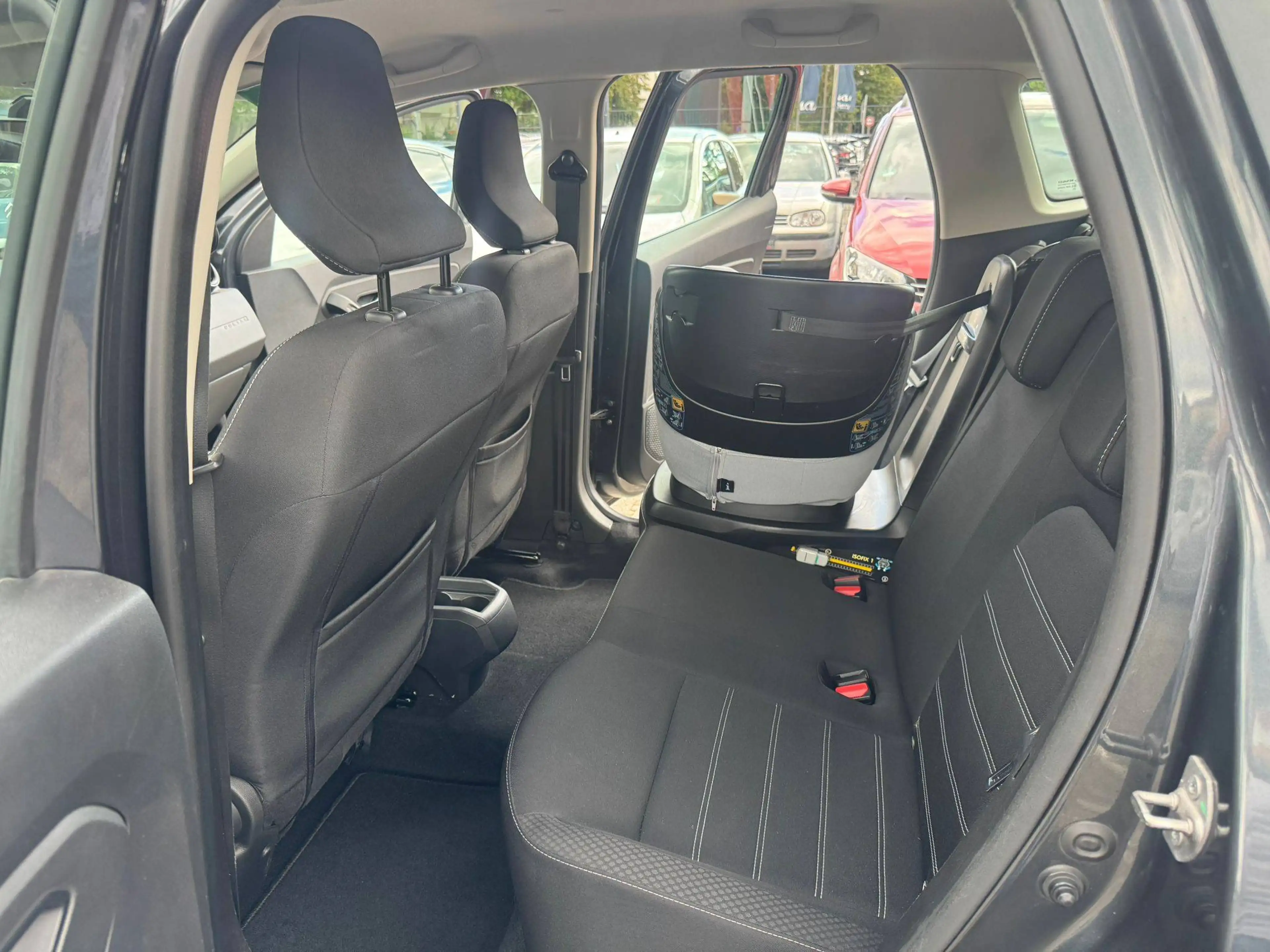 Dacia Duster Comfort*Tüv*Insp*Garantie*Gas LPG* — photo 8