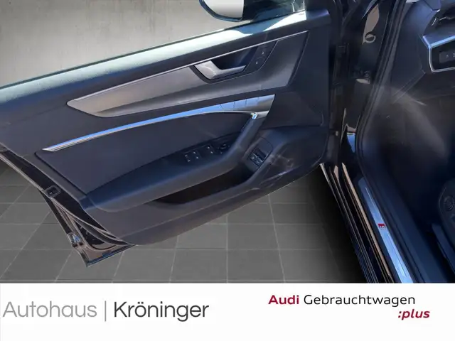 Audi A6 Avant view 8