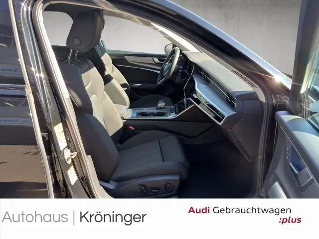 Audi A6 Avant view 9