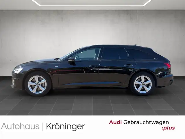 Audi A6 Avant view 3