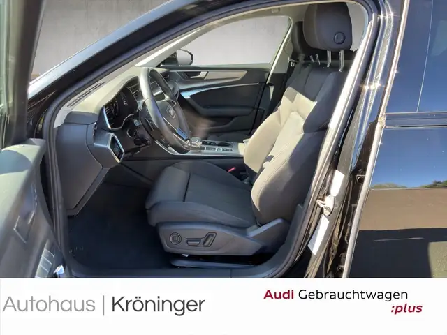 Audi A6 Avant view 7