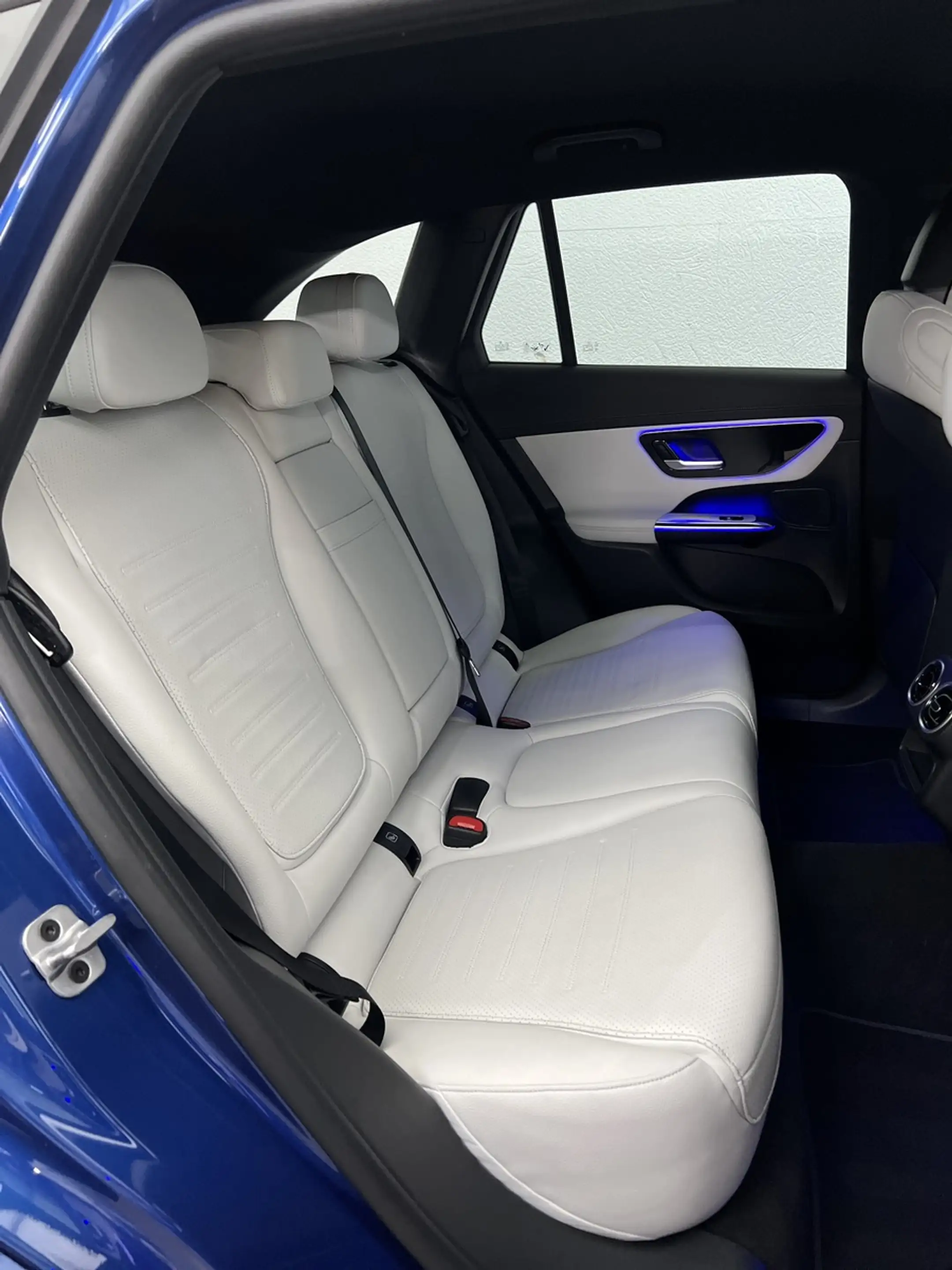 Mercedes-Benz GLC 300 d 4M AMG PREMIUM NIGHT AIRMATIC+DIGITAL+ — photo 9
