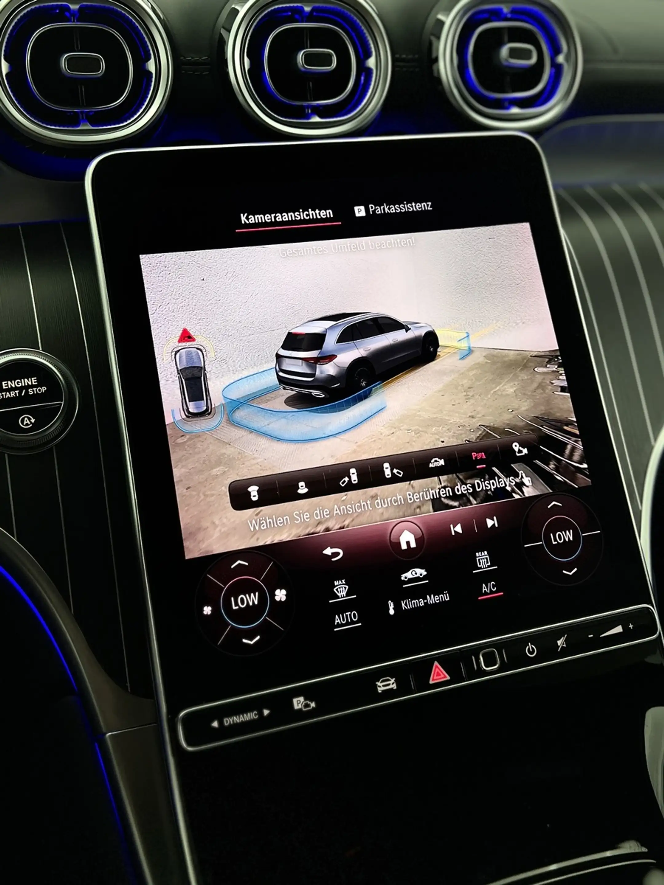 Mercedes-Benz GLC 300 d 4M AMG PREMIUM NIGHT AIRMATIC+DIGITAL+ — photo 13