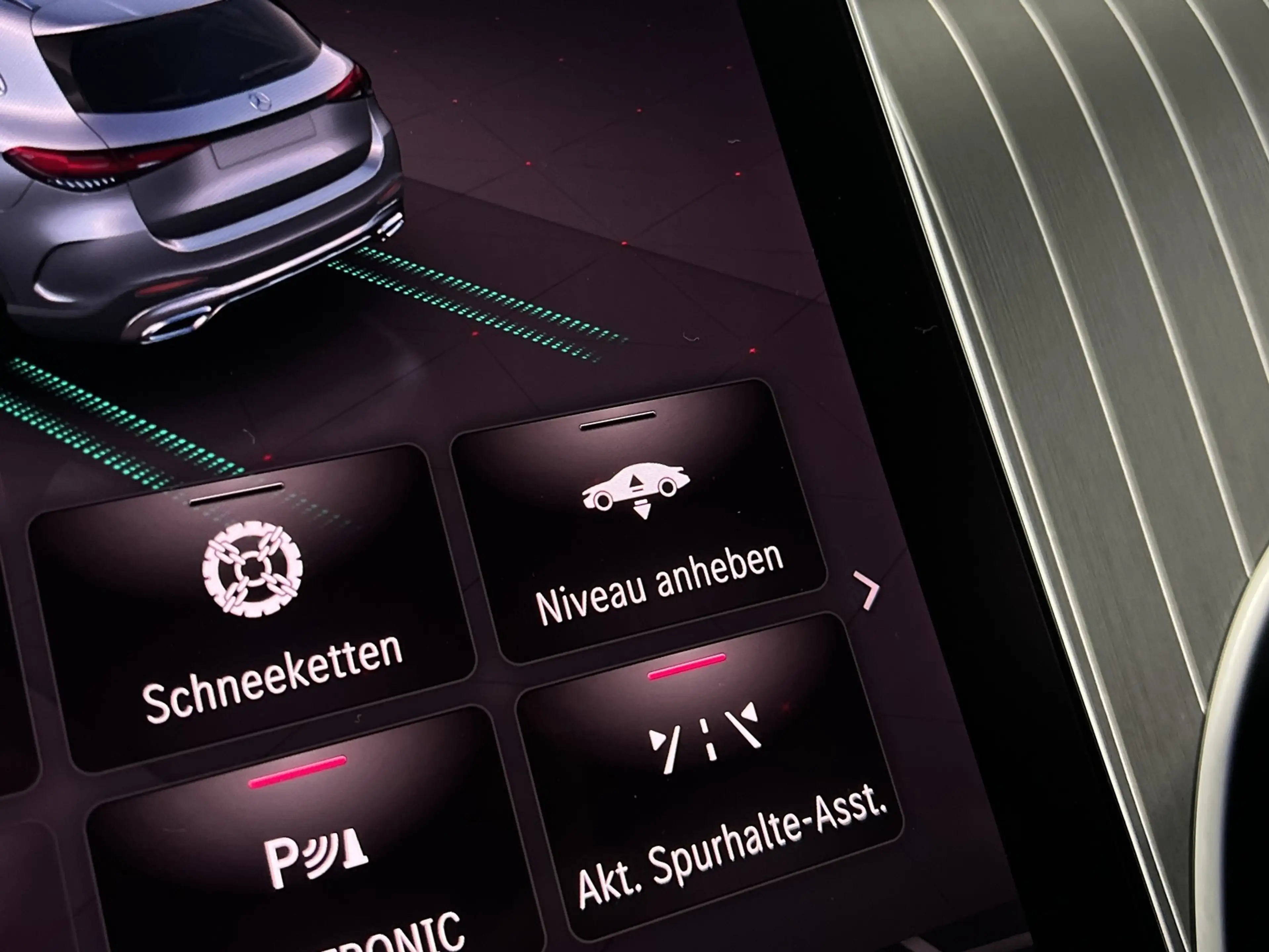 Mercedes-Benz GLC 300 d 4M AMG PREMIUM NIGHT AIRMATIC+DIGITAL+ — photo 10
