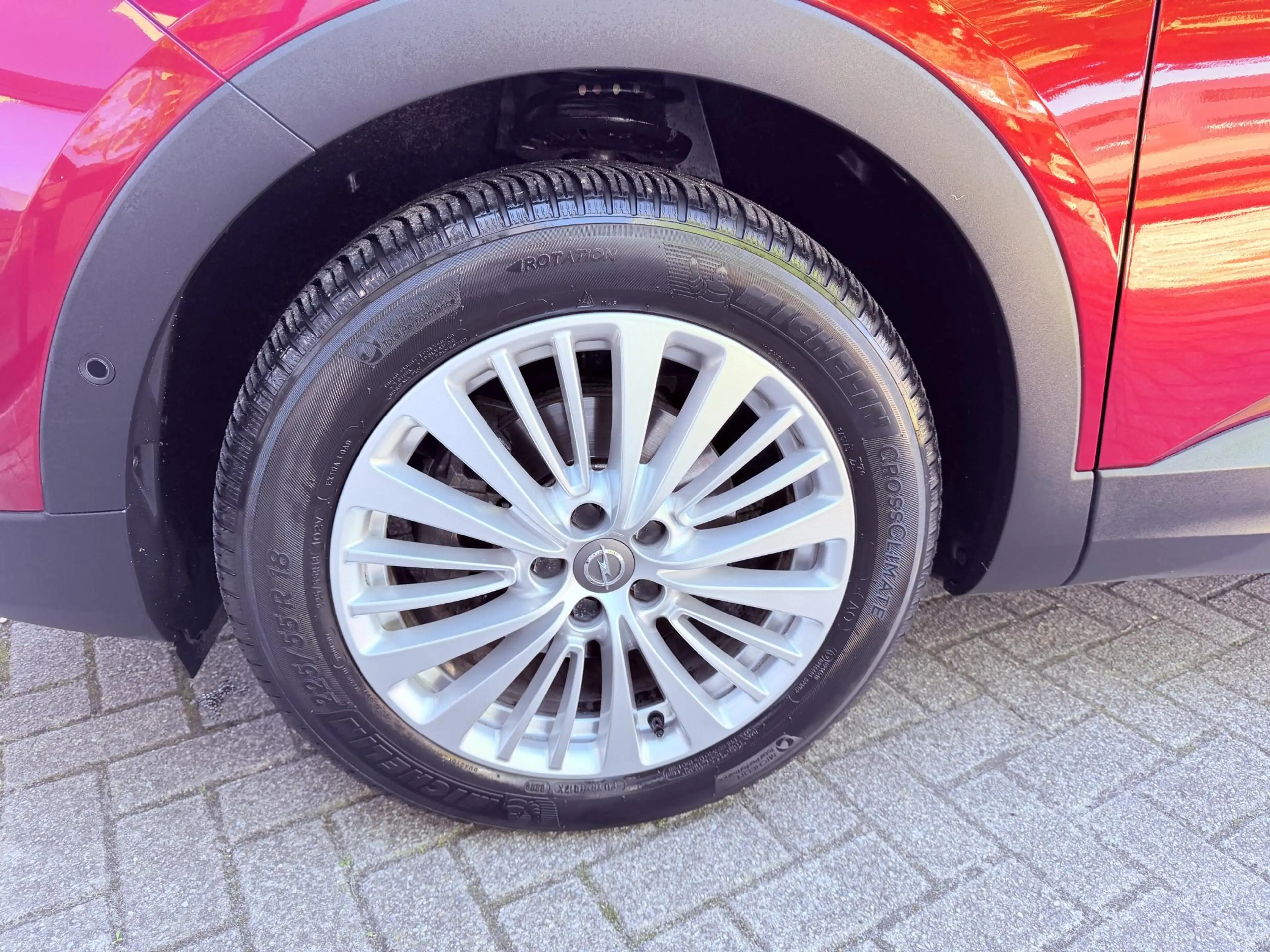 Opel Grandland X 1.2 Turbo Ultimate — photo 25
