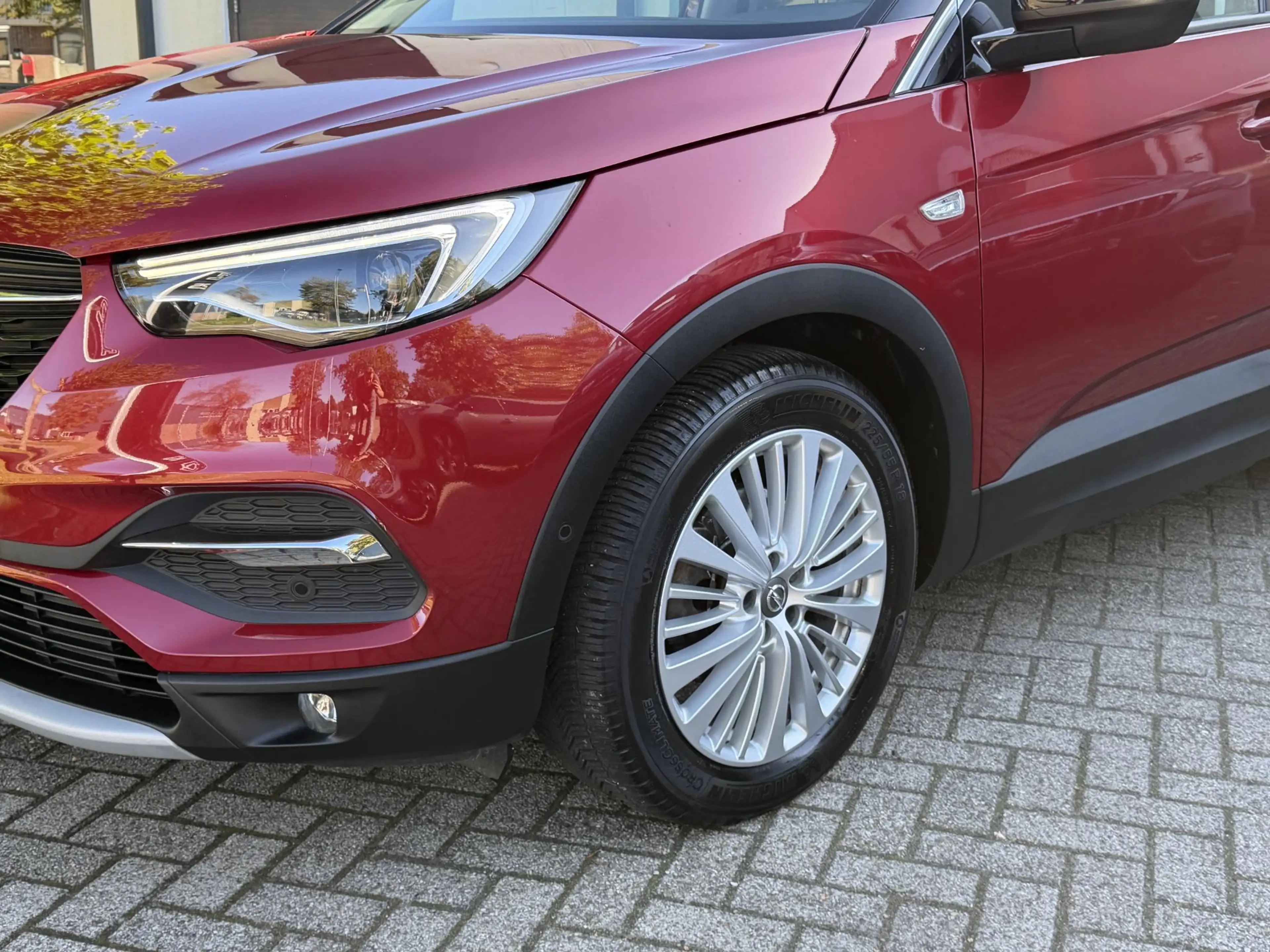 Opel Grandland X 1.2 Turbo Ultimate — photo 26
