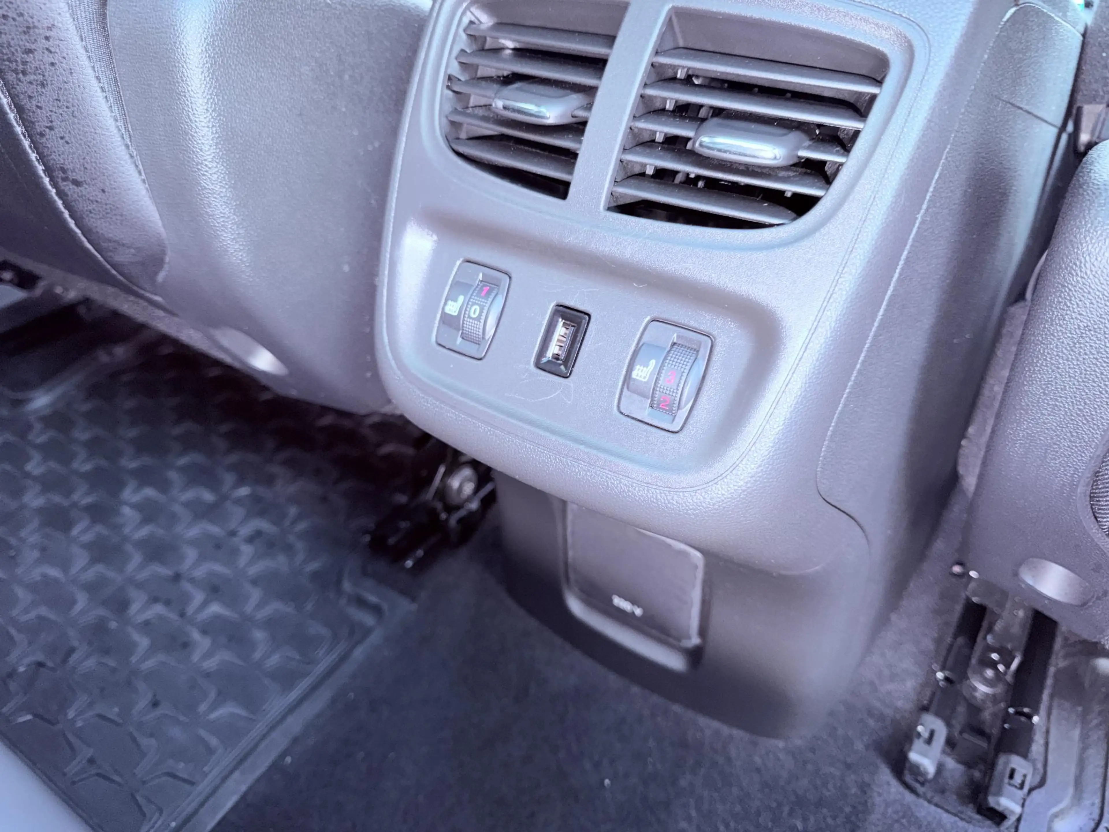 Opel Grandland X 1.2 Turbo Ultimate — photo 16